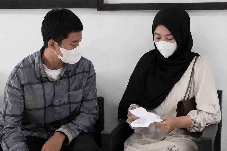 Ilustrasi peringatan keamanan digital untuk tautan mencurigakan dan ancaman phishing